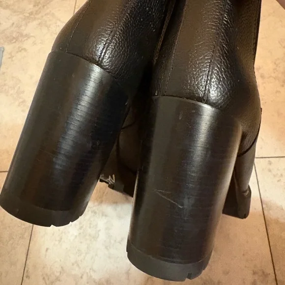 Tory Burch Carson Lug Sole Ankle Boots in Perfect Black - Picture 11 of 12